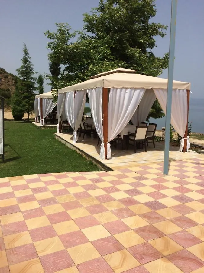 Lake Park Hotel Restaurant Pogradaş